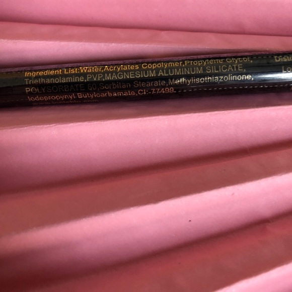 JontéBlu 24hr Lasting Liquid Liner - Picture 4 of 6